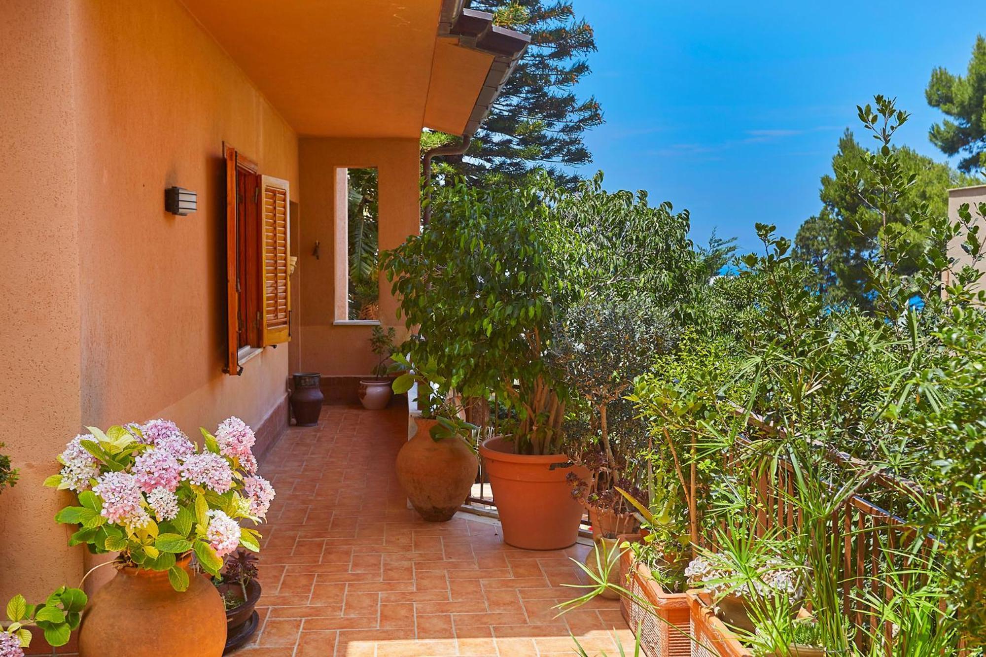 Villa Nel Verde Sul Mare, Mondello, Palermo Exteriér fotografie